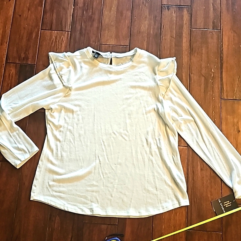 Nwt, Off white sweater with silver bead detail